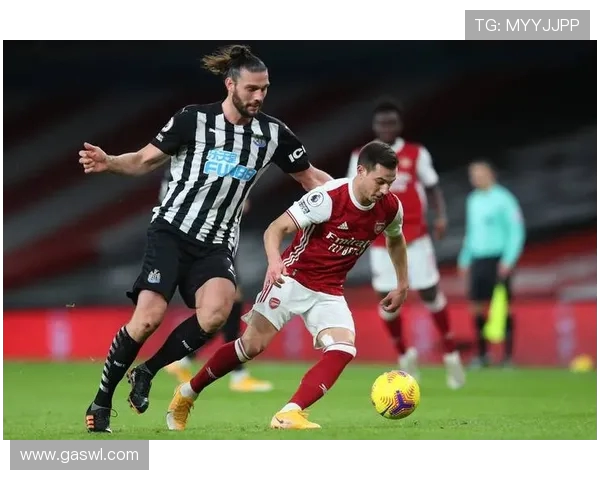 英超球队剑：英超球队的锋线利剑与进攻策略