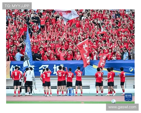 足球赛事中的全球化发展与商业化策略