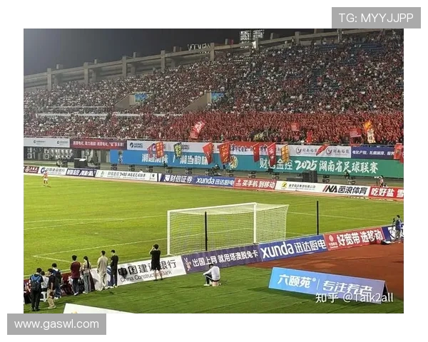 足球赛事中的赞助合作与商业运作