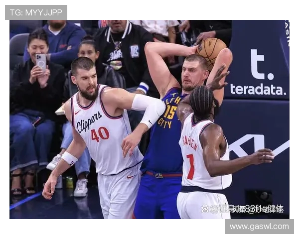 NBA今日赛程预告与比赛看点速览 NBA今日赛程预告与比赛看点速览